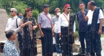 Berwisata ke Kampung Bena, Cukup Scan Qris Bank NTT