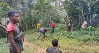 Warga Mataru Utara Gotong Royong Perbaiki Jalan Desa Sejauh 10 Kilometer